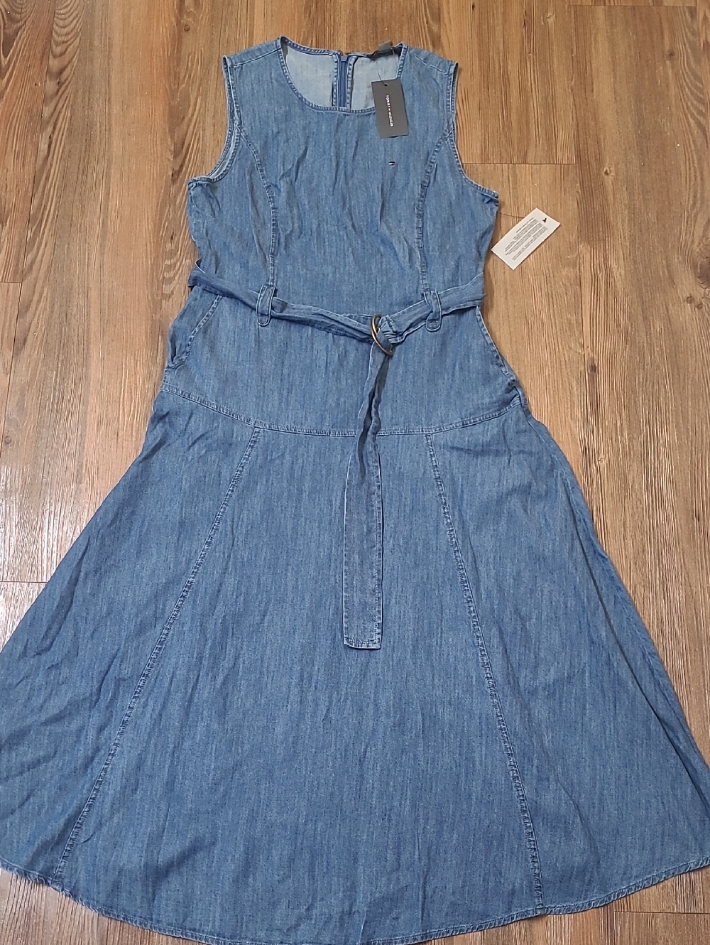 Tommy Hilfiger Sleeveless Denim Midi Dress in Light Blue with Belt